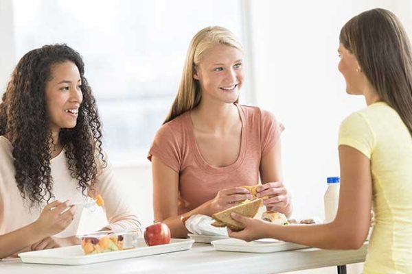 10 Tips Simpel Diet Sehat untuk Remaja Aktif dan Sehat 10 Tips Simpel Diet Sehat untuk Remaja Aktif dan Sehat