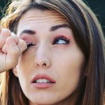 7 Tips Mencegah Mata Merah Selama Musim Alergi
