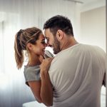 7 Langkah Menjalin Seks yang Sehat dalam Pernikahan
